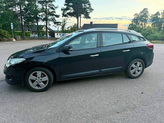 Renault Megane III 4 of 11