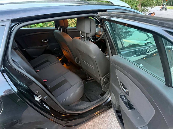 Renault Megane III 5 of 11