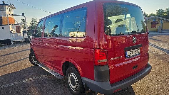 Volkswagen Caravelle 8 of 12