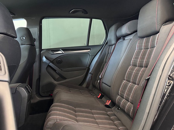 Volkswagen Golf I 16 of 26