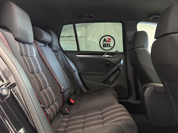 Volkswagen Golf I 17 of 26