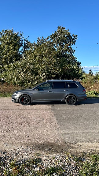 Volkswagen Golf VII 3 of 8