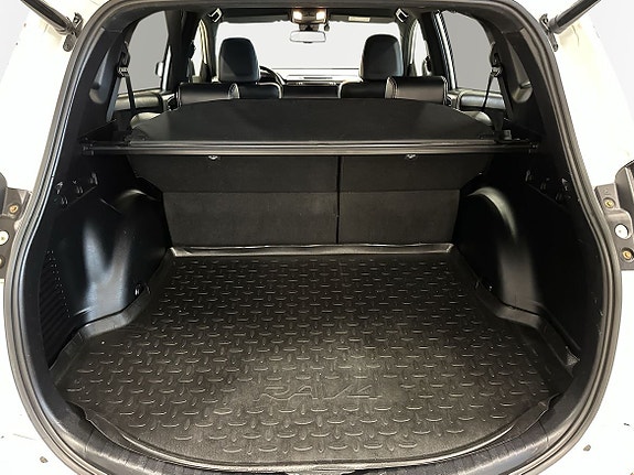 Toyota RAV4 12 of 13