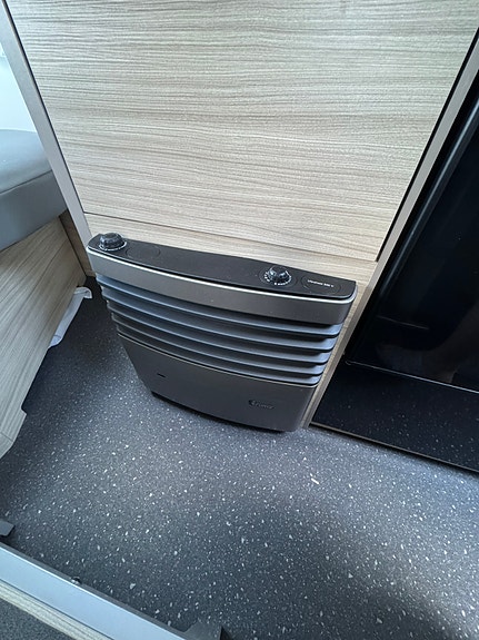 Adria Altea 542 PK 13 of 19