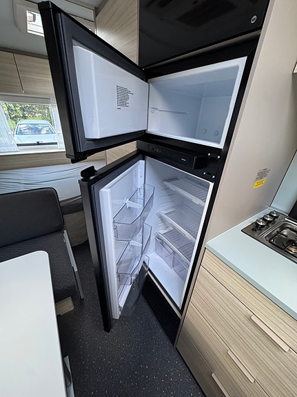 Adria Altea 542 PK 11 of 19