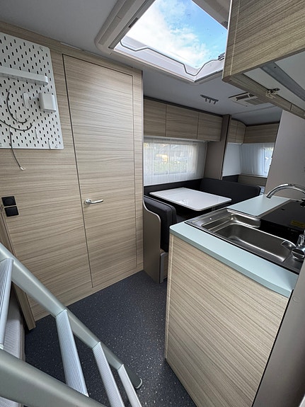 Adria Altea 542 PK 7 of 19
