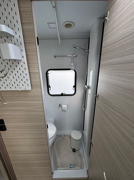 Adria Altea 542 PK 14 of 19