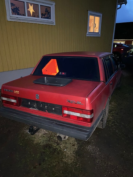 Volvo 740 4 of 4