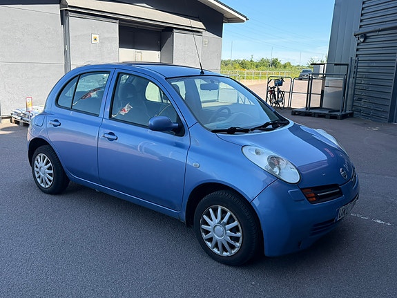 Nissan Micra 3 of 5