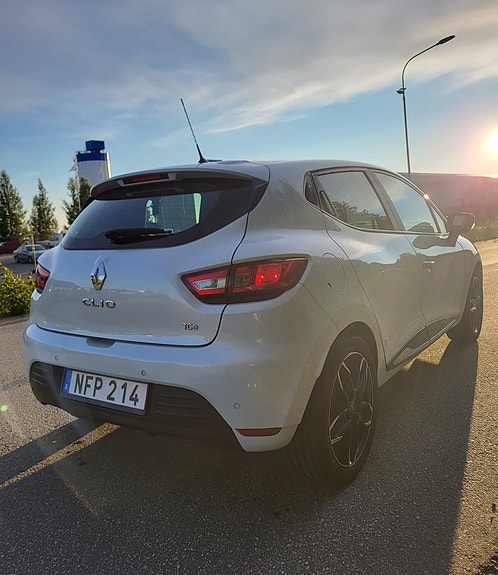 Renault Clio 3 of 8