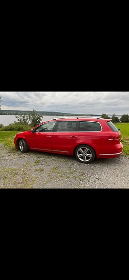 Volkswagen Passat 4 of 9