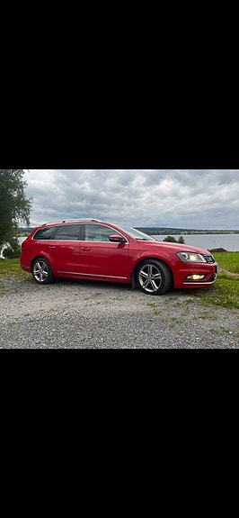 Volkswagen Passat 3 of 9