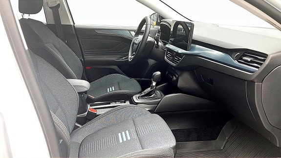 Ford Focus 8 of 12