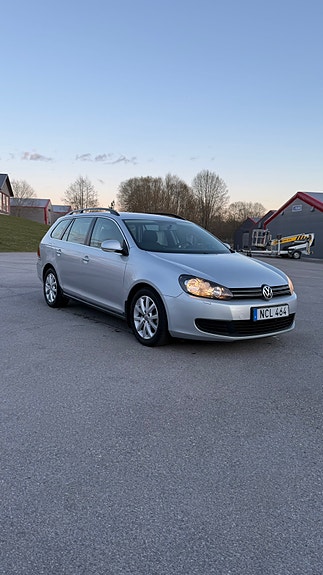 Volkswagen Golf VI 4 of 12