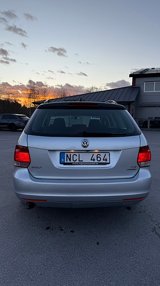Volkswagen Golf VI 6 of 12