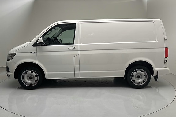 Volkswagen Transporter 2 of 8
