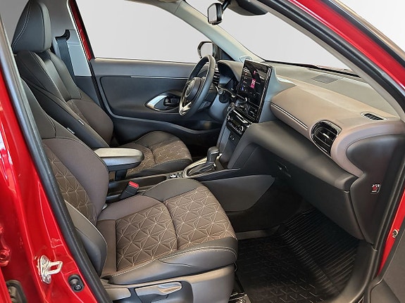 Toyota Yaris Cross 12 of 21