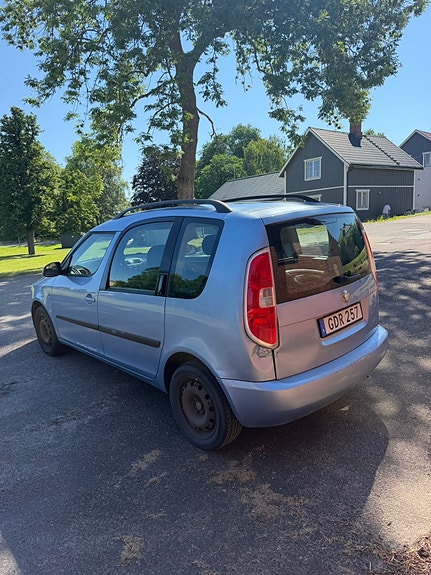 Skoda Roomster 4 of 6