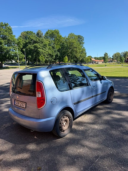 Skoda Roomster 3 of 6