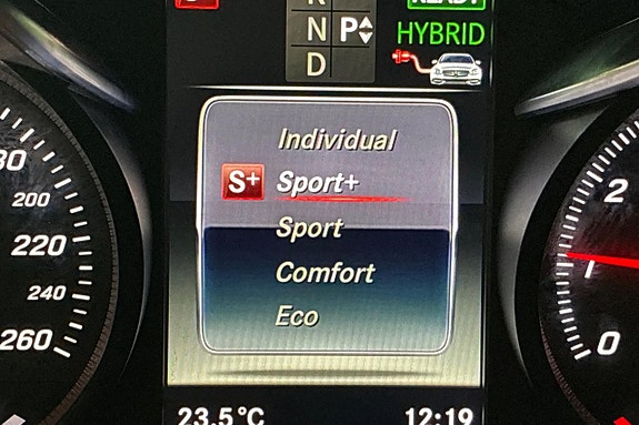 Mercedes-Benz C350 22 of 30