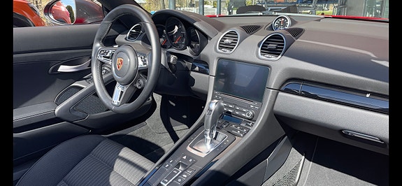 Porsche 718 Boxster T 2 of 5
