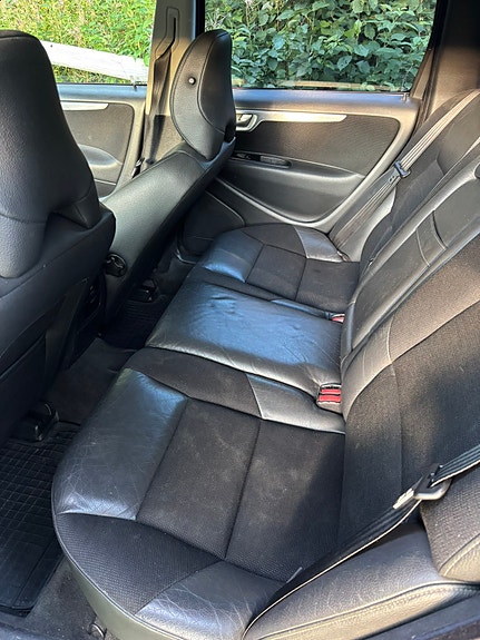 Volvo V70 5 of 7