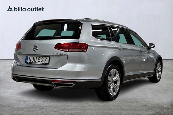 Volkswagen Passat Alltrack 6 of 25