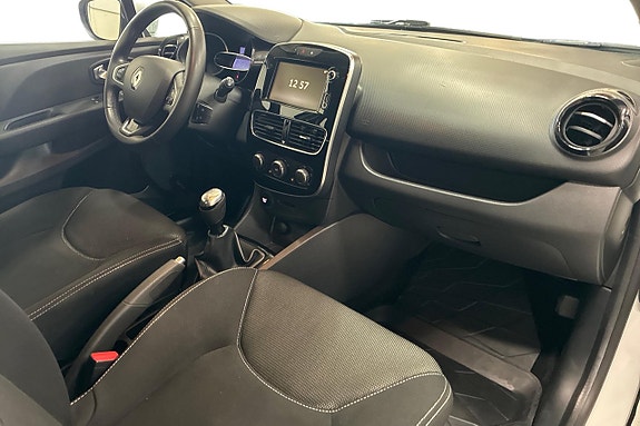 Renault Clio 16 of 24