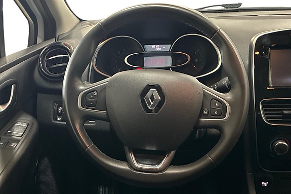 Renault Clio 17 of 24