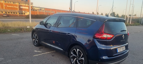 Renault Grand Scenic IV 7 of 11