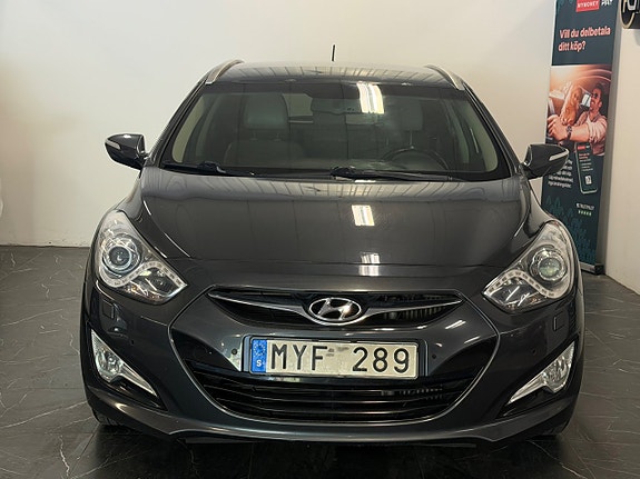 Hyundai i40 2 of 30