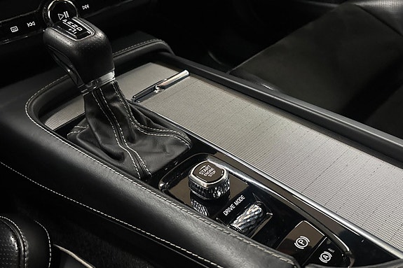 Volvo V90 24 of 30