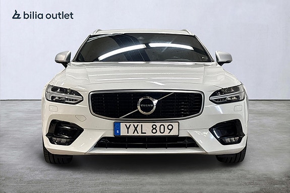 Volvo V90 2 of 30