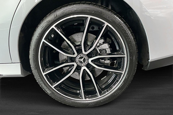 Mercedes-Benz CLA250 e 5 of 13