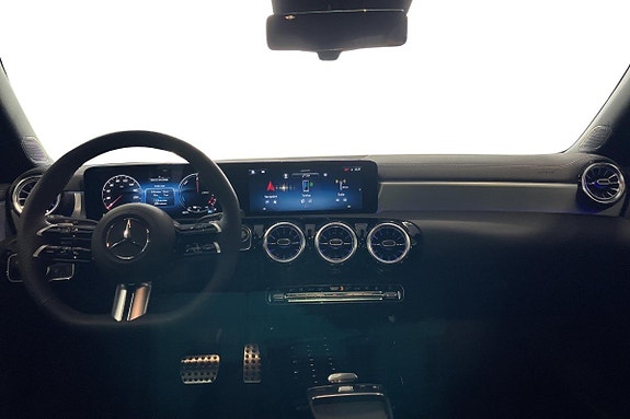 Mercedes-Benz CLA250 e 6 of 13