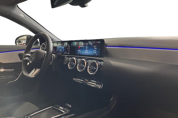Mercedes-Benz CLA250 e 9 of 13