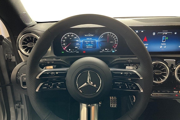 Mercedes-Benz CLA250 e 7 of 13