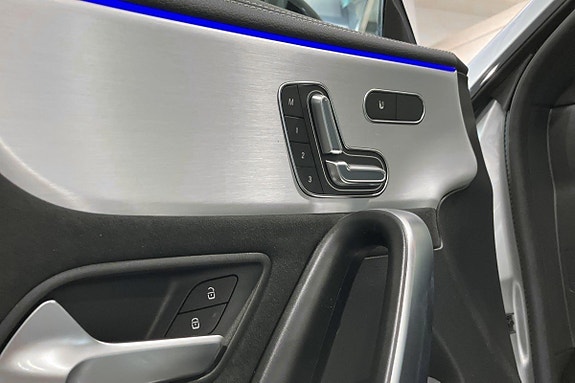 Mercedes-Benz CLA250 e 13 of 13