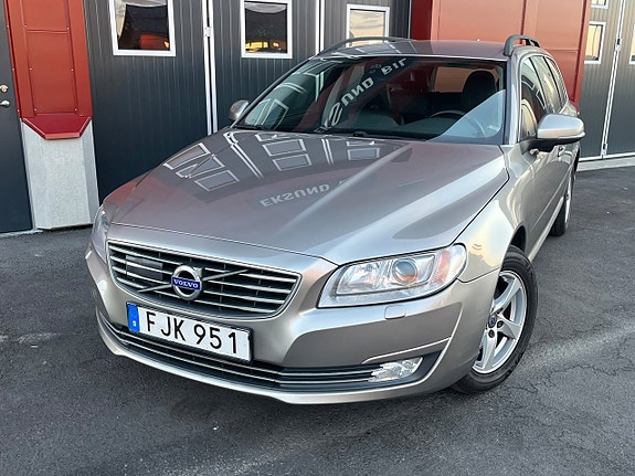 Volvo V70 2 of 19