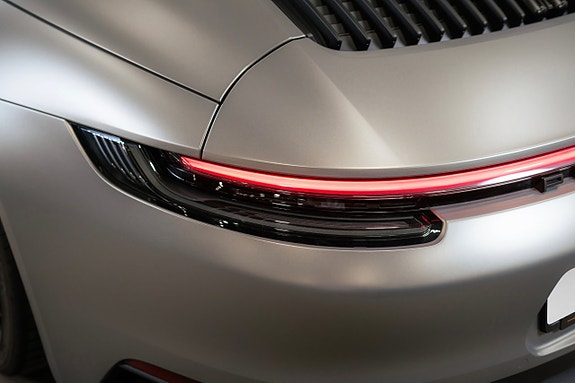 Porsche 911 12 of 28