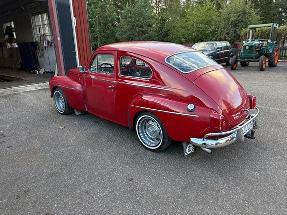 Volvo PV 4 of 17