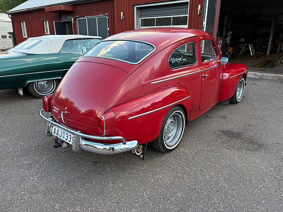 Volvo PV 3 of 17