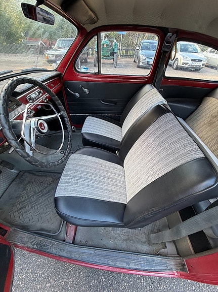 Volvo PV 14 of 17