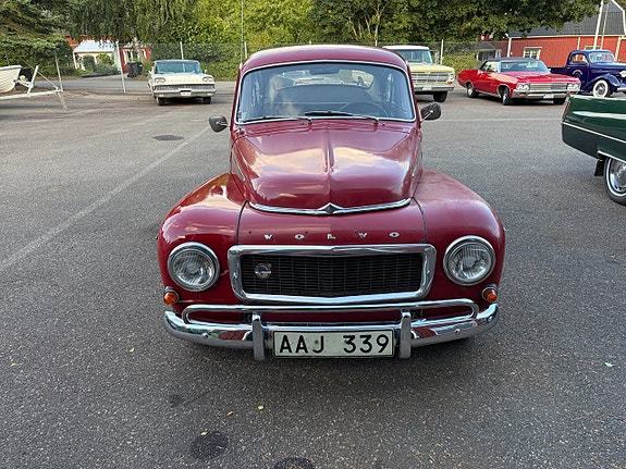 Volvo PV 8 of 17