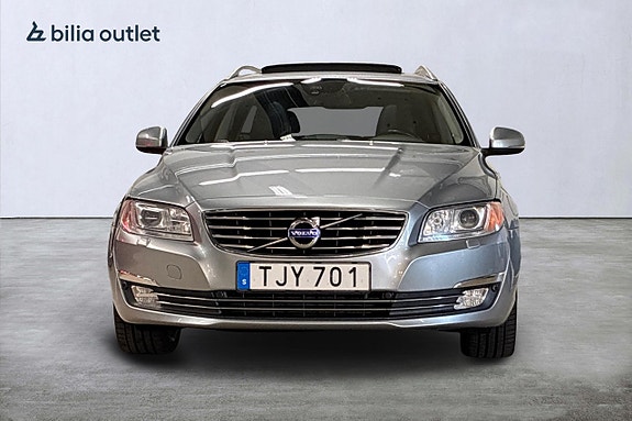 Volvo V70 3 of 27