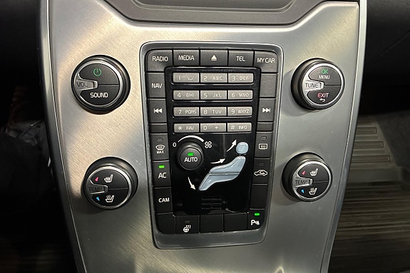 Volvo V70 24 of 27