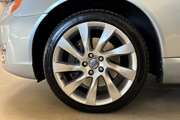 Volvo V70 11 of 27