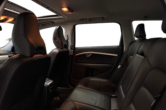 Volvo V70 15 of 27