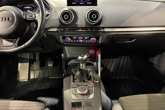 Audi A3 12 of 17