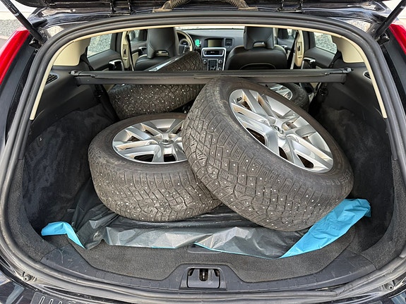 Volvo V60 6 of 6